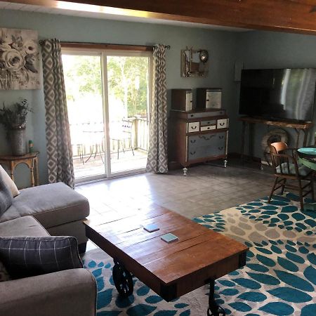 1 Bed Cottage, Partial Waterviews & Water Access Westport 外观 照片